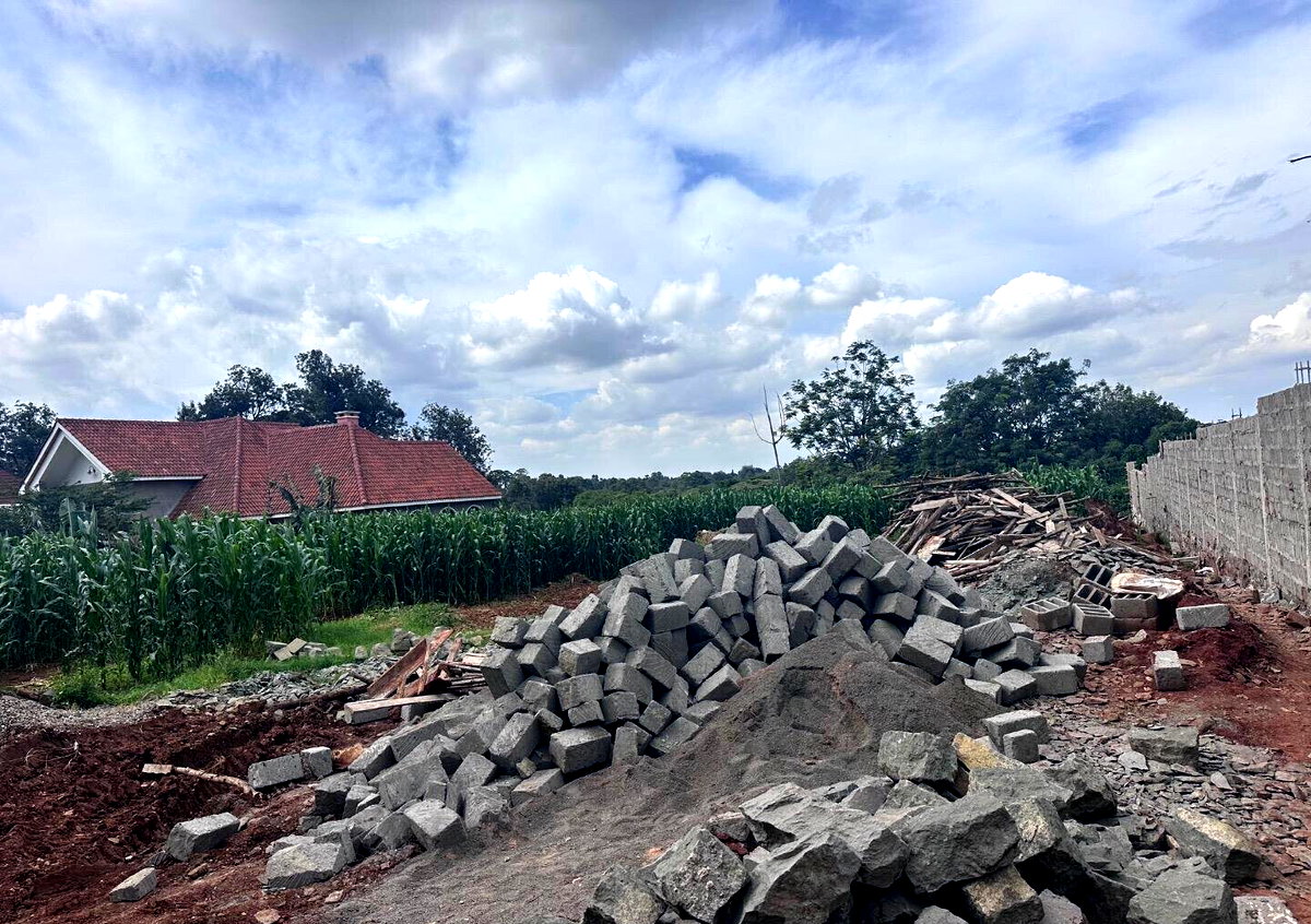 Garden Plot in Karen at KSh 47M