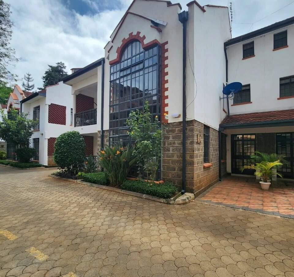 4-Bed Townhouse with Study & Staff Quarters - Lavington