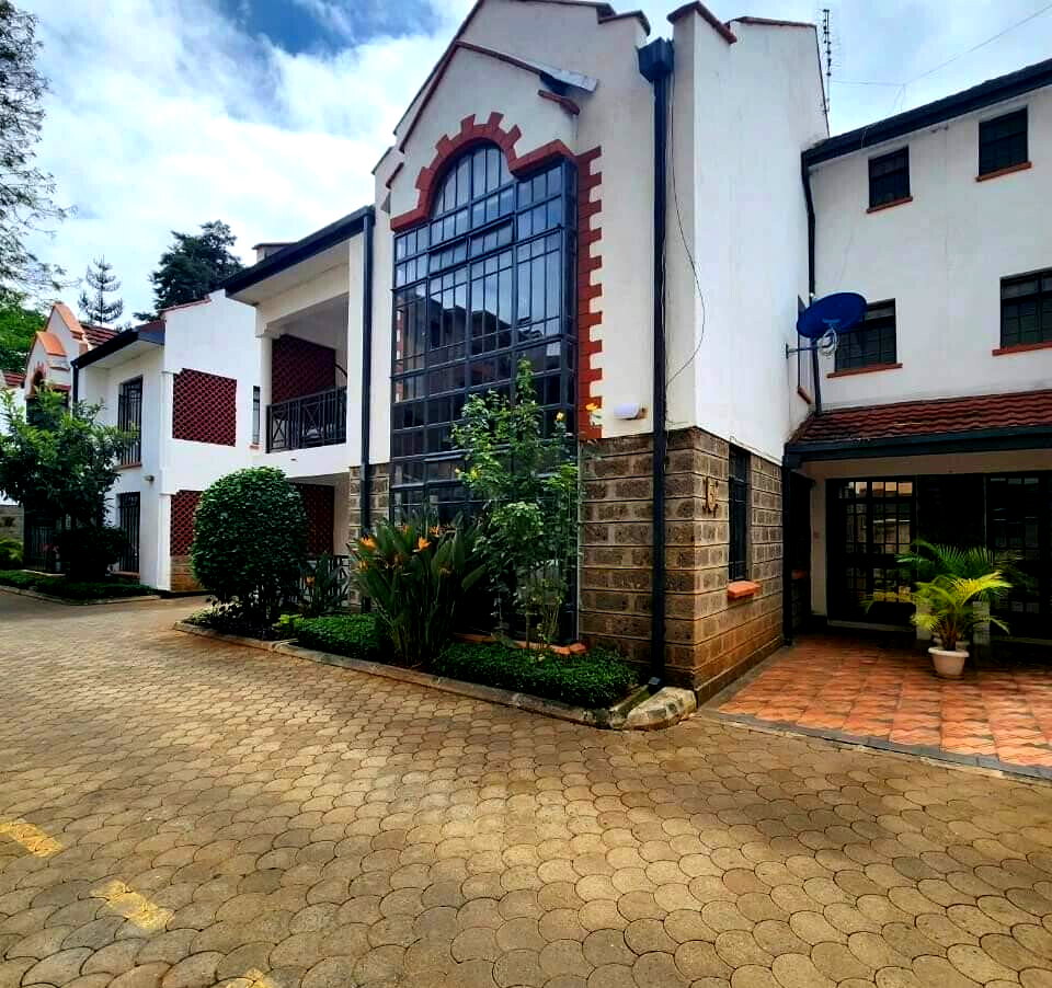4-Bed Townhouse with Study & Staff Quarters - Lavington