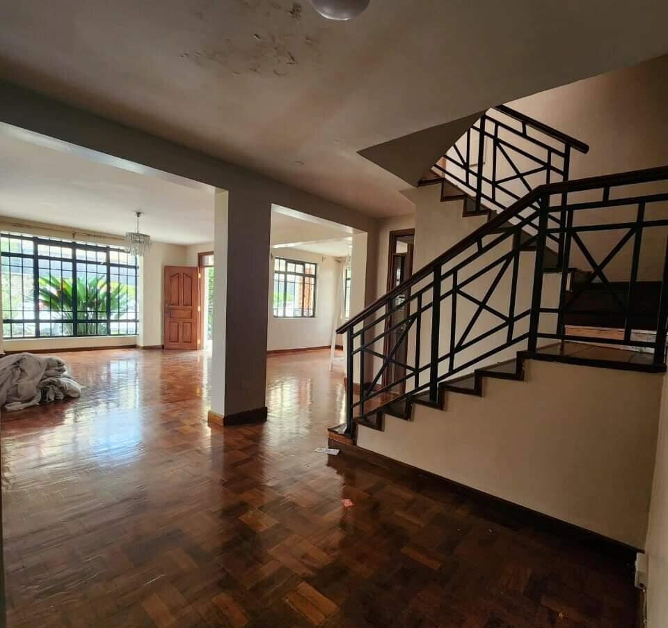 4-Bed Townhouse with Study & Staff Quarters - Lavington