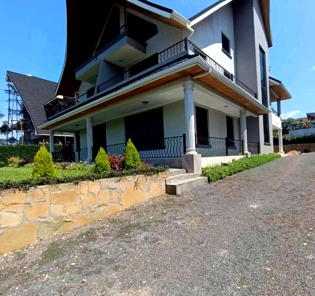 Quarter-Acre All-Ensuite Mansion in Dykio Bustani - Ruiru