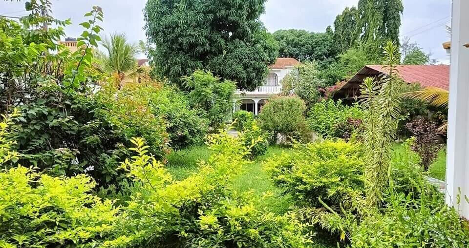 Samfrance Homes 4BR Townhouse with Rooftop Terrace - Nyali