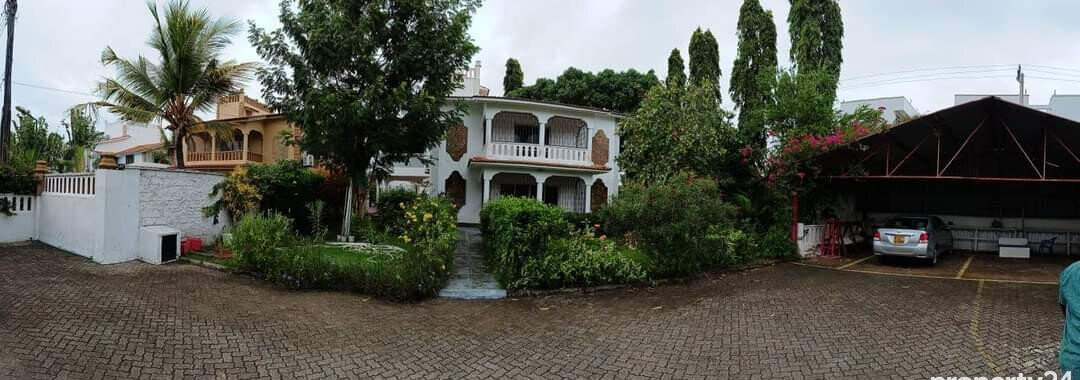 Samfrance Homes 4BR Townhouse with Rooftop Terrace - Nyali