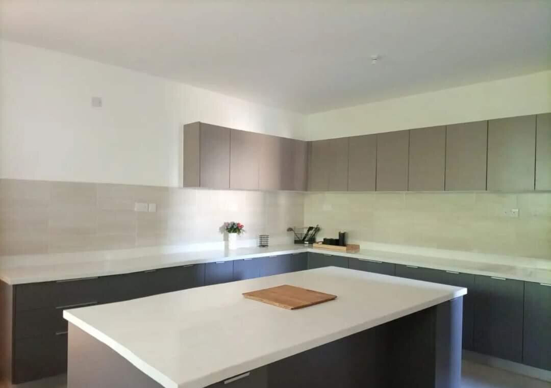 5BR Townhouse with Stream & Garden on Half-Acre – Karen