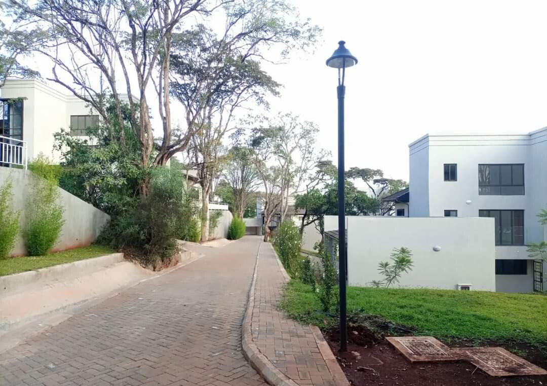 5BR Townhouse with Stream & Garden on Half-Acre – Karen
