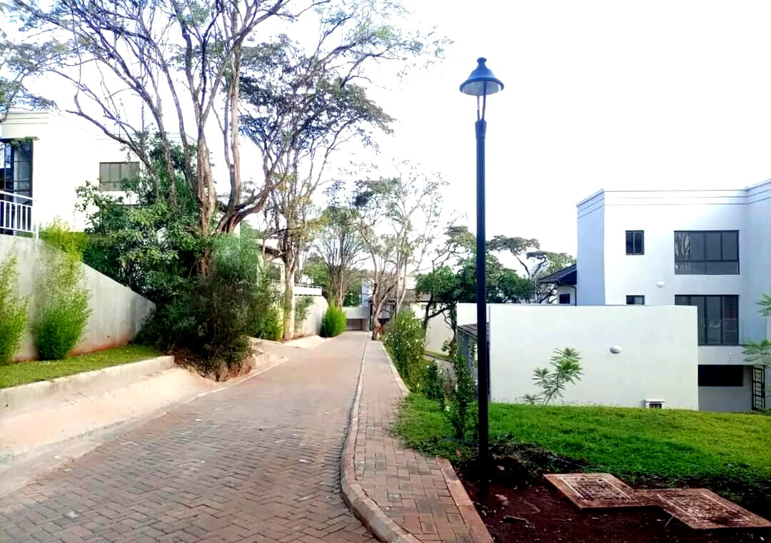 5BR Townhouse with Stream & Garden on Half-Acre – Karen