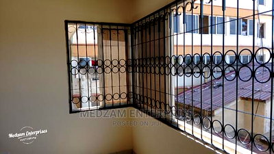 3bdrm Apartment in Kisimani, Ziwa La Ngombe for Rent - Image 1