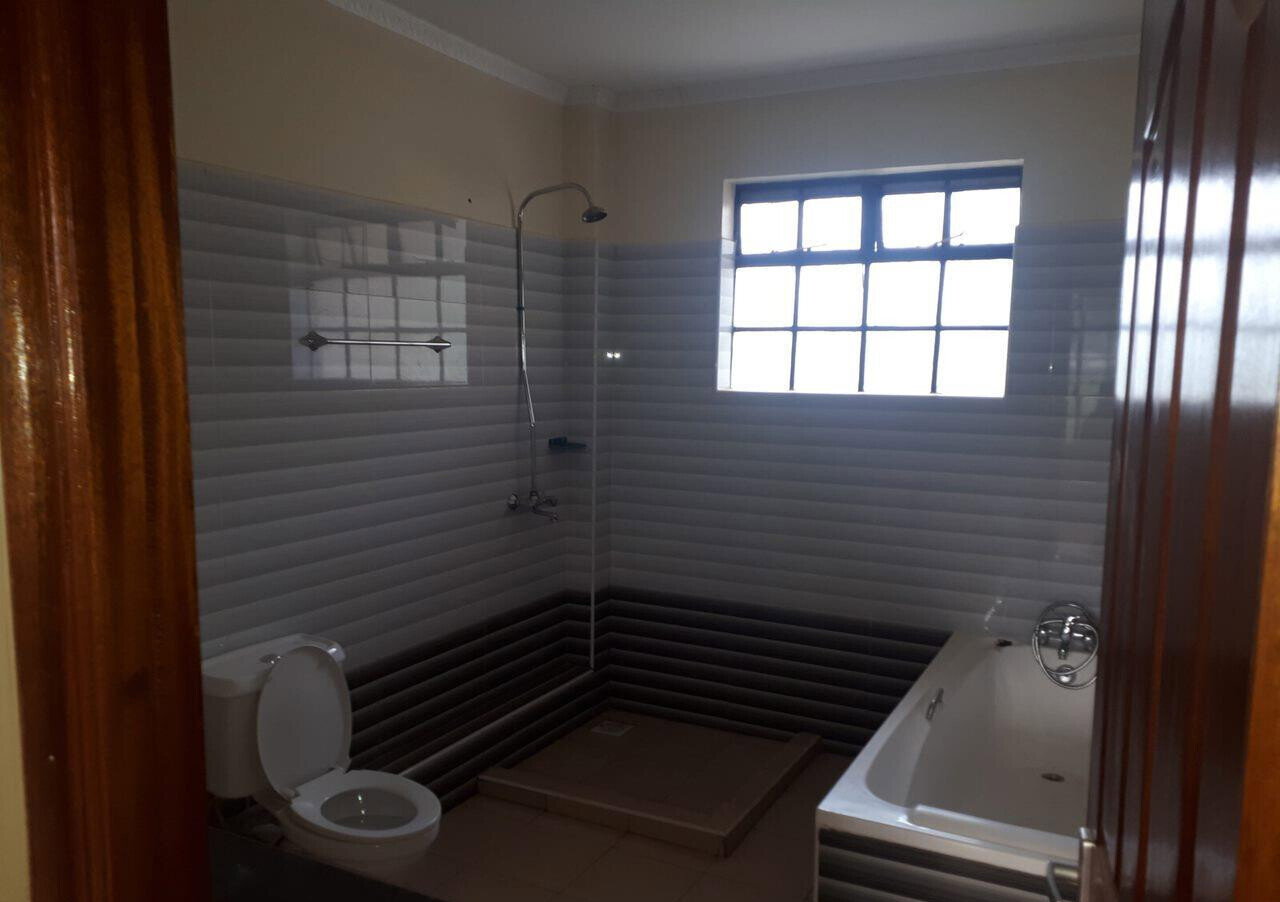 4 En-Suite Townhouse by Kezzel Homes - Kitisuru