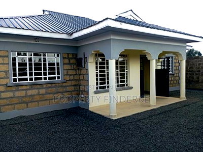 3bdrm Bungalow in Kandisi for sale - Image 1