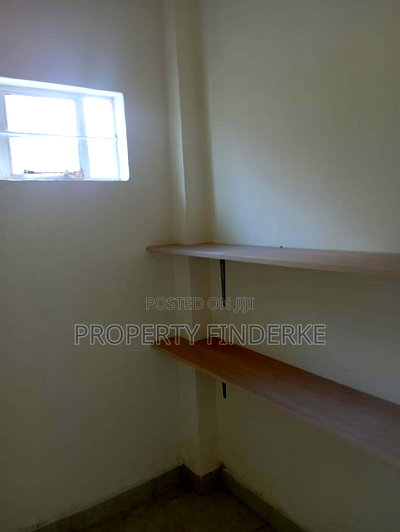 3bdrm Bungalow in Kandisi for sale - Image 4