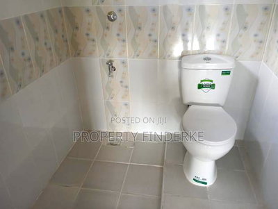 3bdrm Bungalow in Kandisi for sale - Image 3