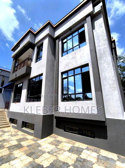 5bdrm Townhouse / Terrace in Karen for rent - Image 1