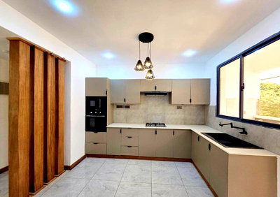 Half Acre 3BR Apartment in Nyali