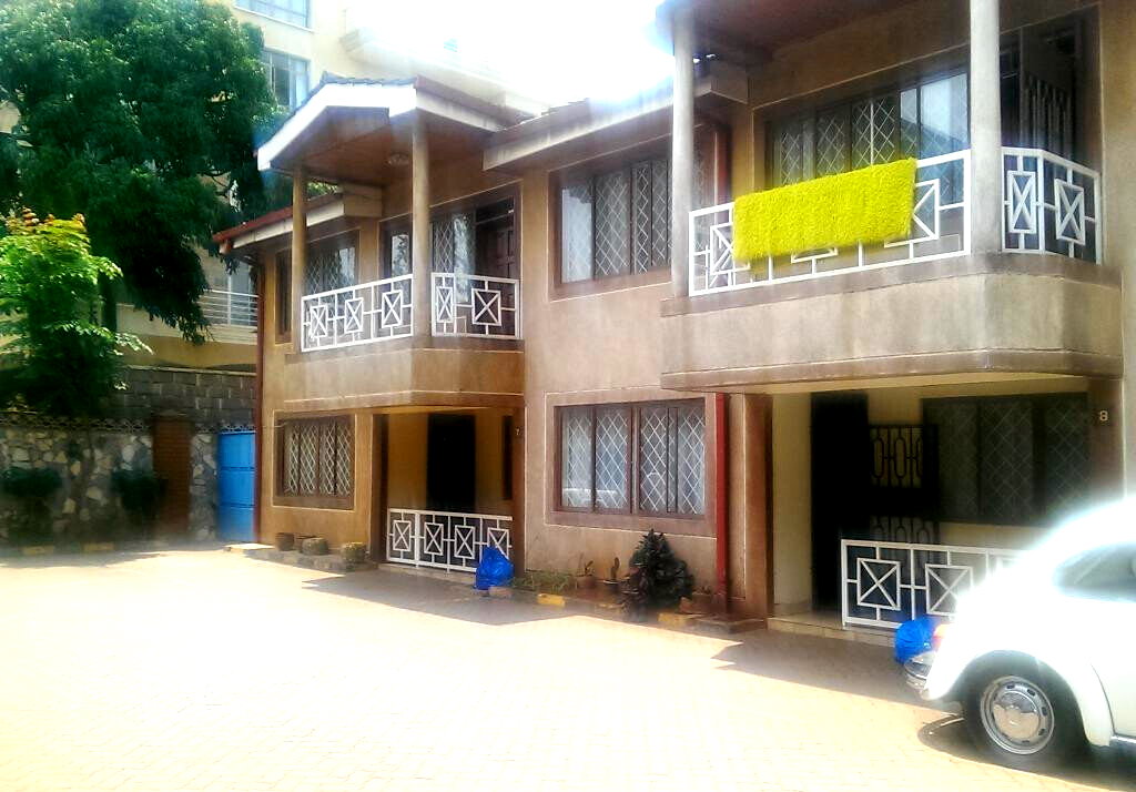 4-Bed Townhouse with Walk-In Closet & Balcony - Lavington