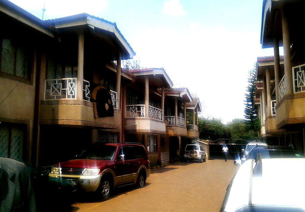 4-Bed Townhouse with Walk-In Closet & Balcony - Lavington
