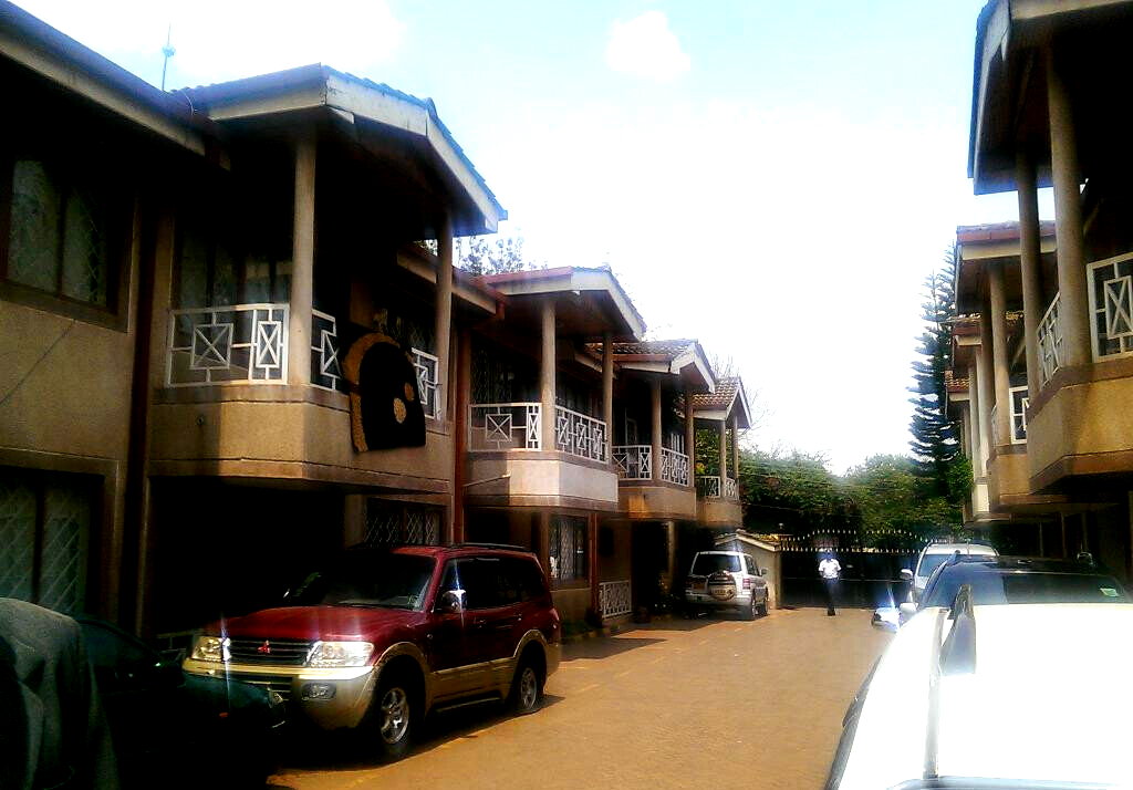 4-Bed Townhouse with Walk-In Closet & Balcony - Lavington
