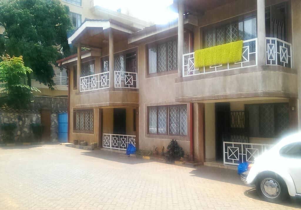 4-Bed Townhouse with Walk-In Closet & Balcony - Lavington