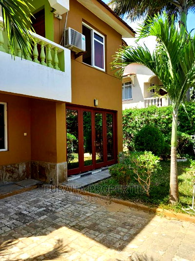 4bdrm Townhouse/Terrace in Bandari, Bombolulu for Sale - Image 5