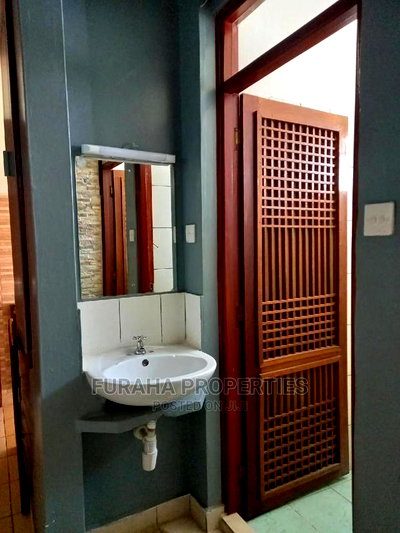 4bdrm Townhouse/Terrace in Bandari, Bombolulu for Sale - Image 3