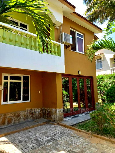 4bdrm Townhouse/Terrace in Bandari, Bombolulu for Sale - Image 8