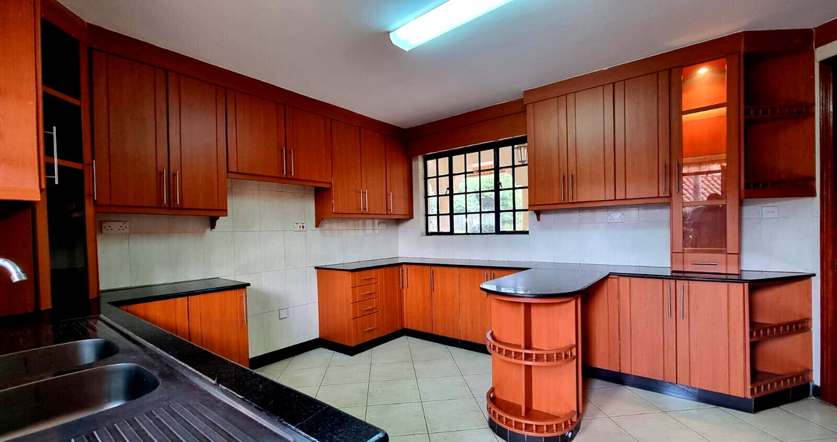 5-Ensuite Villa with Private Garden in Kaputei Gardens - Lavington