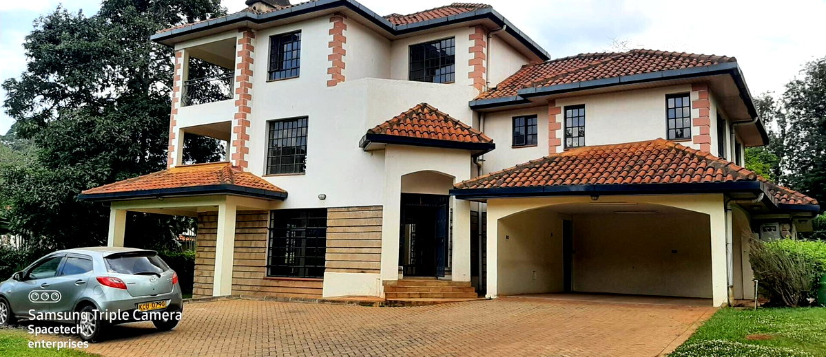 4 En-Suite Townhouse with Sunken Lounge & Pool - Kitisuru
