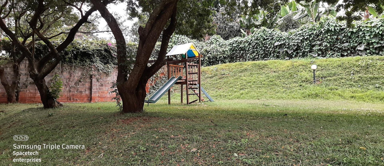 4 En-Suite Townhouse with Sunken Lounge & Pool - Kitisuru