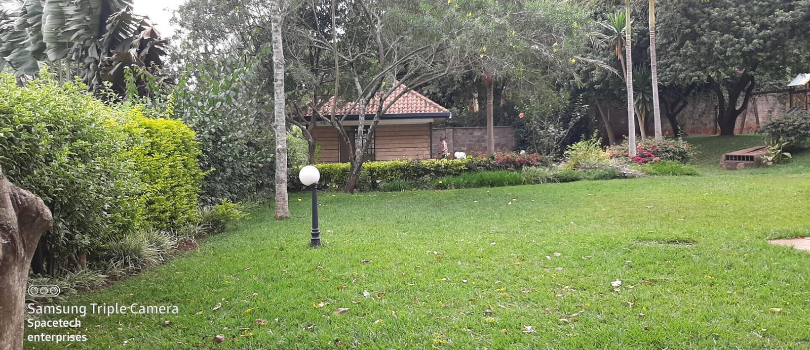 4 En-Suite Townhouse with Sunken Lounge & Pool - Kitisuru