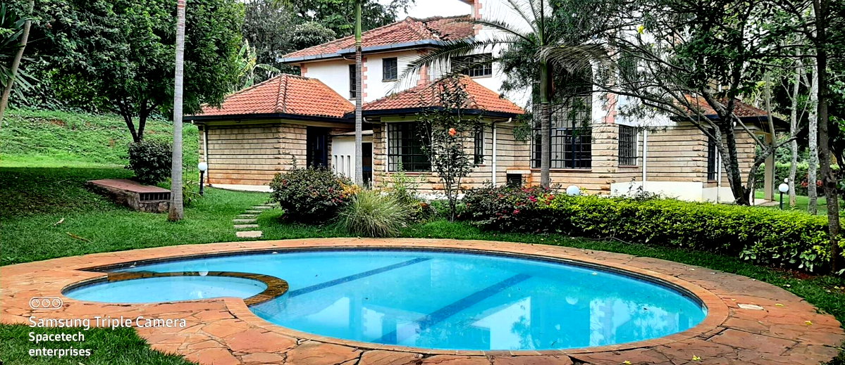 4 En-Suite Townhouse with Sunken Lounge & Pool - Kitisuru