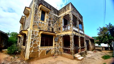 9bdrm Maisonette in Ziwa la Ngombe for sale - Image 2