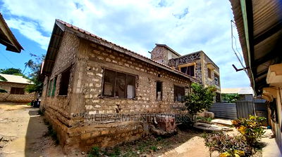 9bdrm Maisonette in Ziwa la Ngombe for sale - Image 7