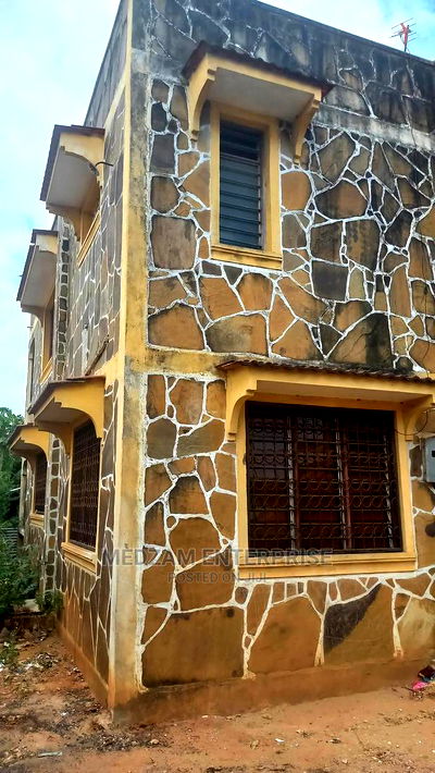 9bdrm Maisonette in Ziwa la Ngombe for sale - Image 8