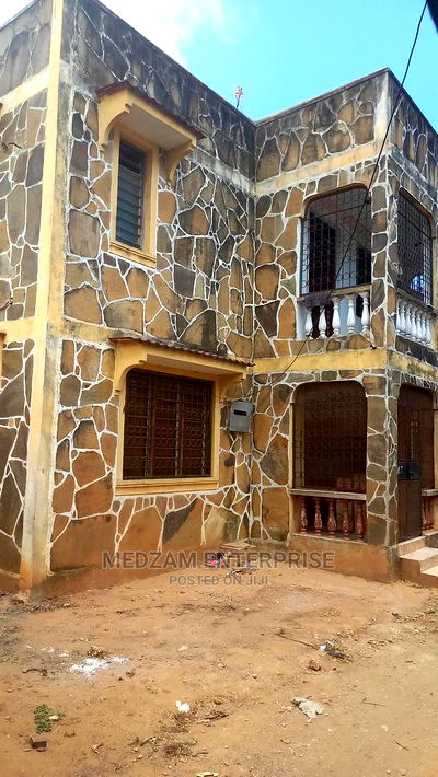 9bdrm Maisonette in Ziwa la Ngombe for sale - Image 4