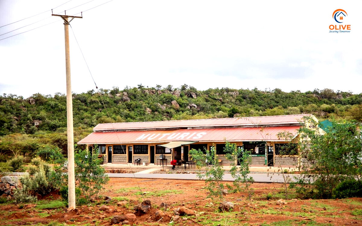 1 Acre Garden Plot with Parking - Ngong