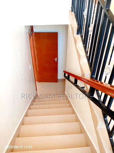 4bdrm Mansion in Blankets, Nakuru Town East for rent - Image 6