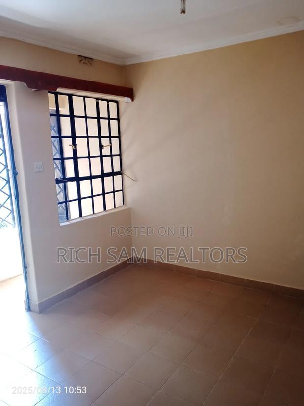 4bdrm Mansion in Blankets, Nakuru Town East for rent