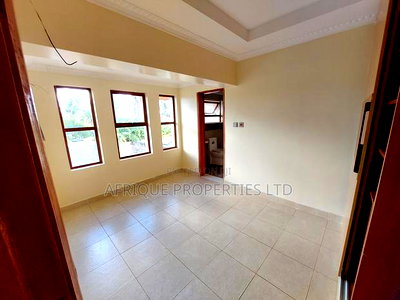 5bdrm Mansion in Kitisuru for sale - Image 7