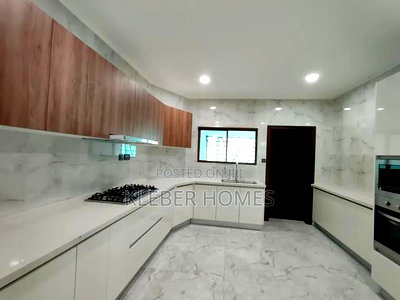 3bdrm Apartment in Kil, Kileleshwa for sale - Image 6