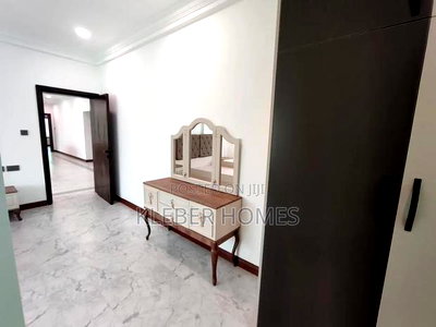 3bdrm Apartment in Kil, Kileleshwa for sale - Image 3