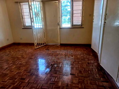 Sublet Office One Room Yaya Kilimani - Image 7