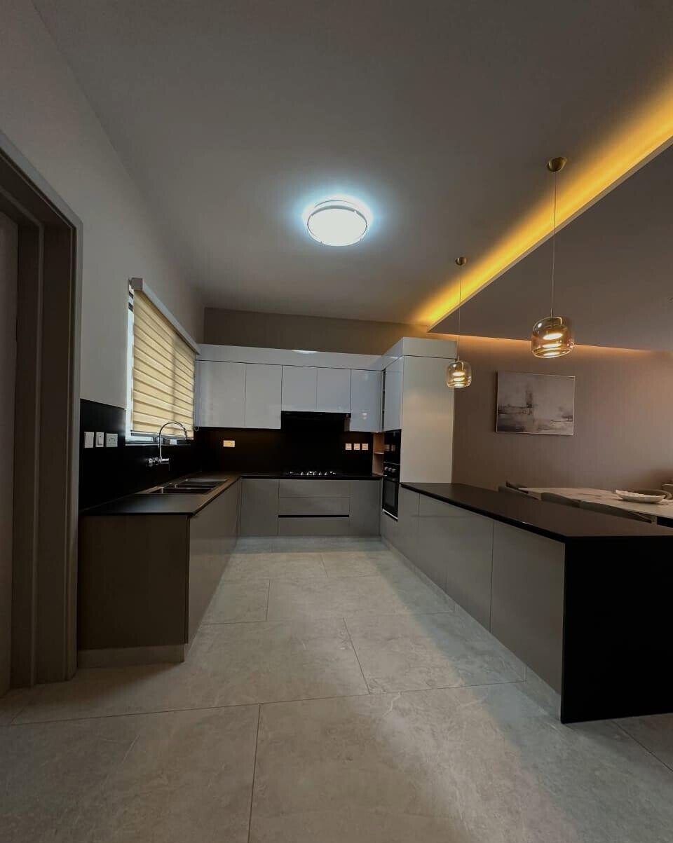 4BR Duplex & Triplex Townhouses with Rooftop Terrace & Pool – Langata