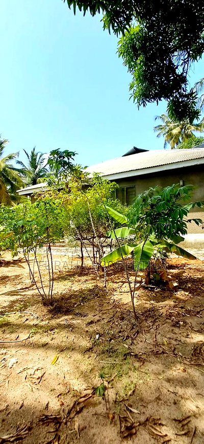 2bdrm Bungalow in Mtwapa for sale - Image 3