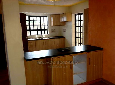 3bdrm Townhouse/Terrace in Kiungani, Gateway Mall Area for Sale - Image 2
