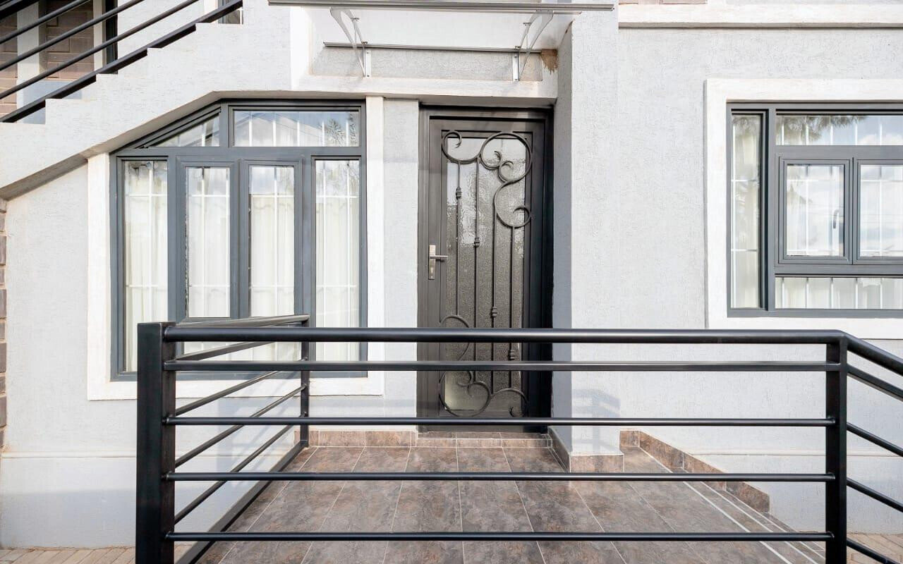 4BR Townhouse with Borehole & Gypsum Ceilings - Kitengela