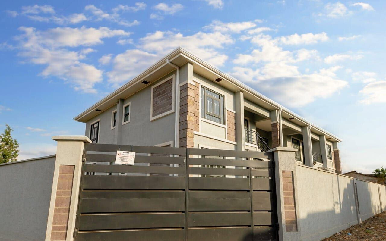 4BR Townhouse with Borehole & Gypsum Ceilings - Kitengela