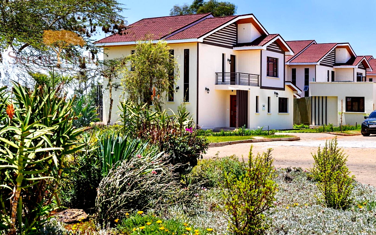 4BR All-Ensuite Villa with Club & Pool - Athi River