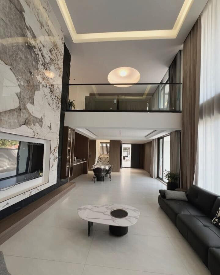 5-Ensuite Townhouse with Private Elevator & Eco Amenities - Lavington