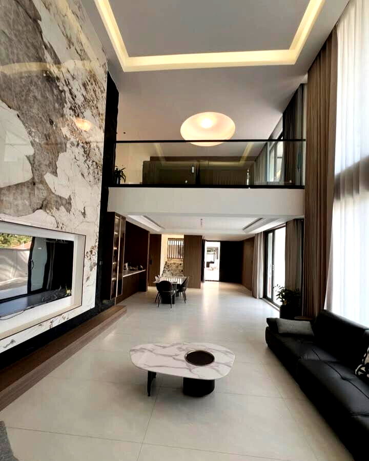 5-Ensuite Townhouse with Private Elevator & Eco Amenities - Lavington