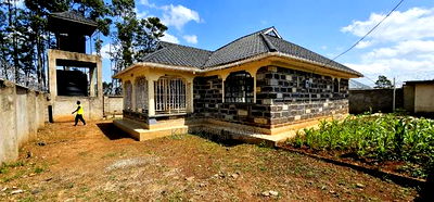 3bdrm Bungalow in Royalton Annex ,, Racecourse for sale - Image 4