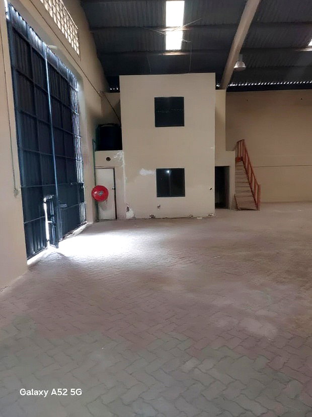 Godown to Let 8000sqft Off North Airport Road